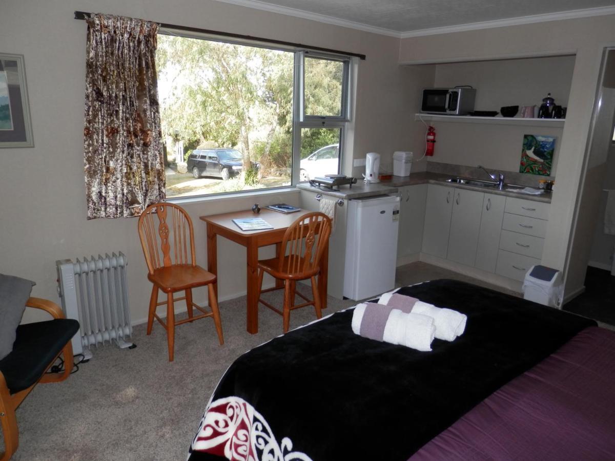Papatowai Kereru Cabin Екстериор снимка