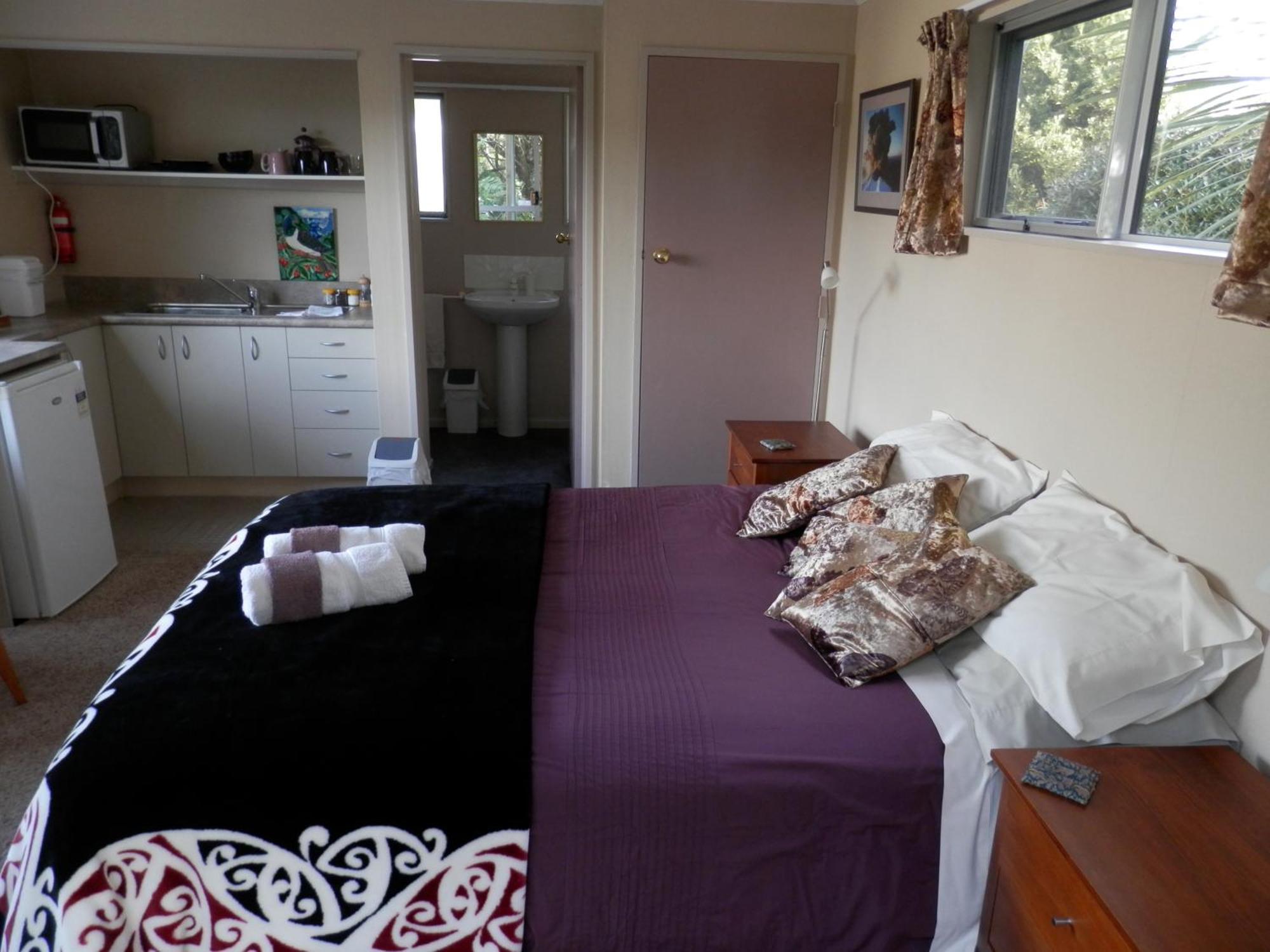 Papatowai Kereru Cabin Екстериор снимка